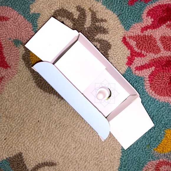 Cuccio Somatology Chill Kit Calm + Restore Duo - Picture 4 of 7